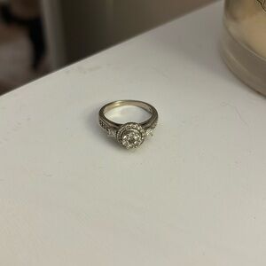 Diamond ring